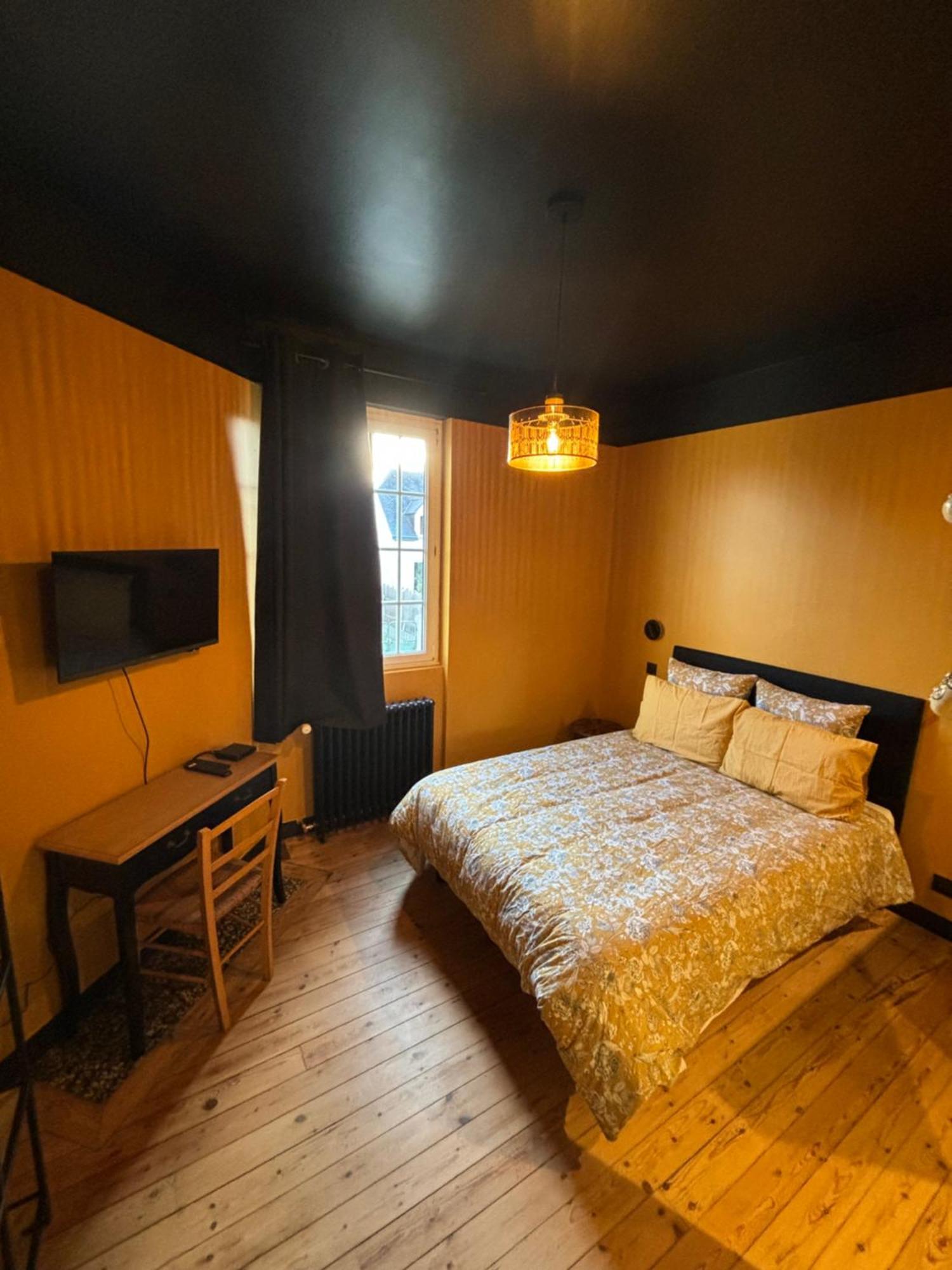 Bed and Breakfast La Hacienda Negra Saint-Jouan-des-Guérets Esterno foto